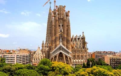 barcelona-sagrada-famila-centre-point